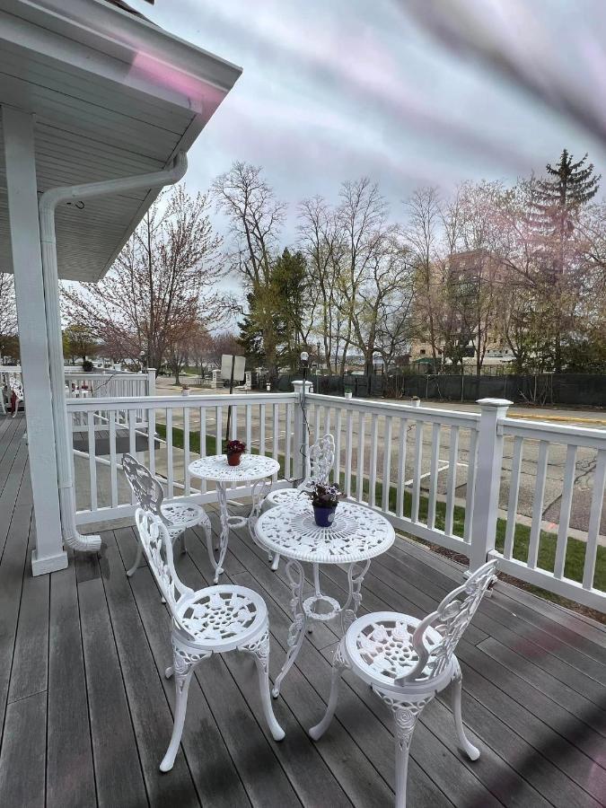 Mill Creek Hotel Lake Geneva Exterior foto