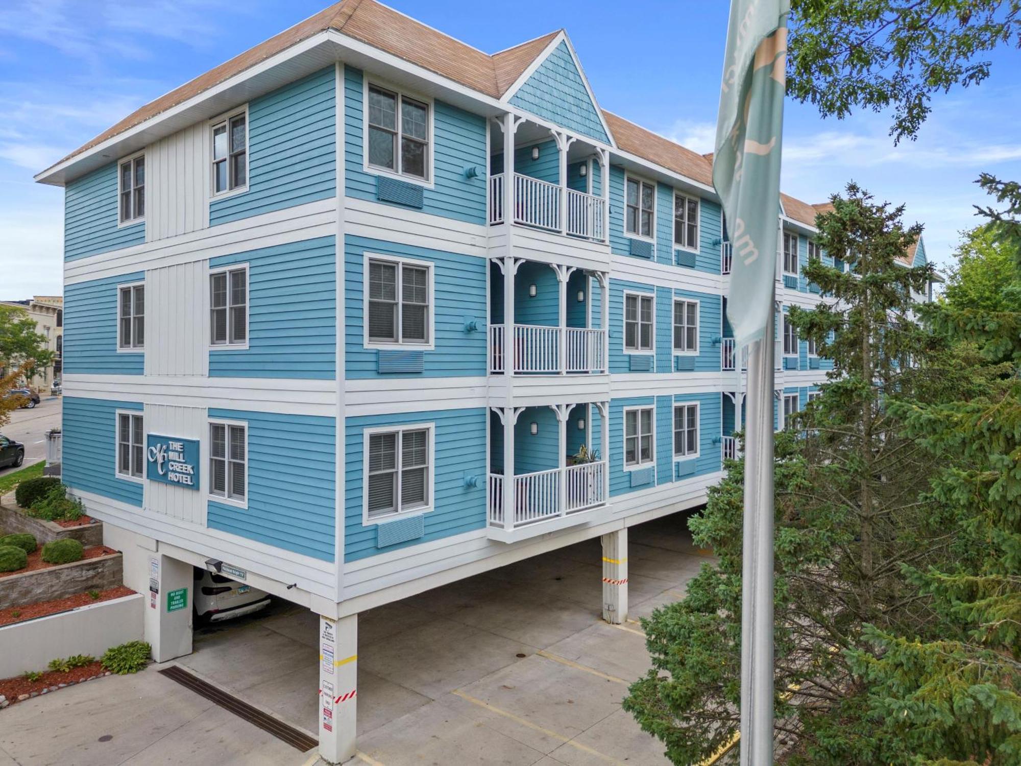 Mill Creek Hotel Lake Geneva Exterior foto