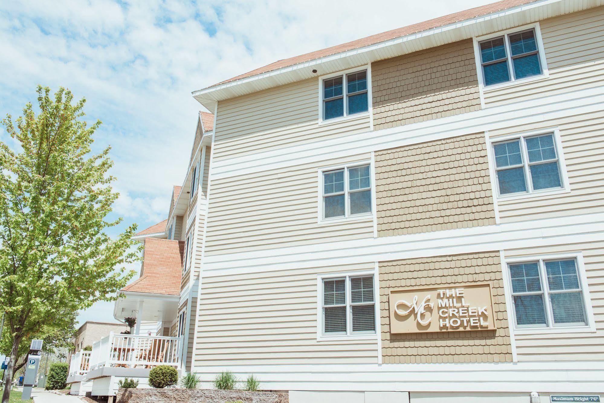 Mill Creek Hotel Lake Geneva Exterior foto