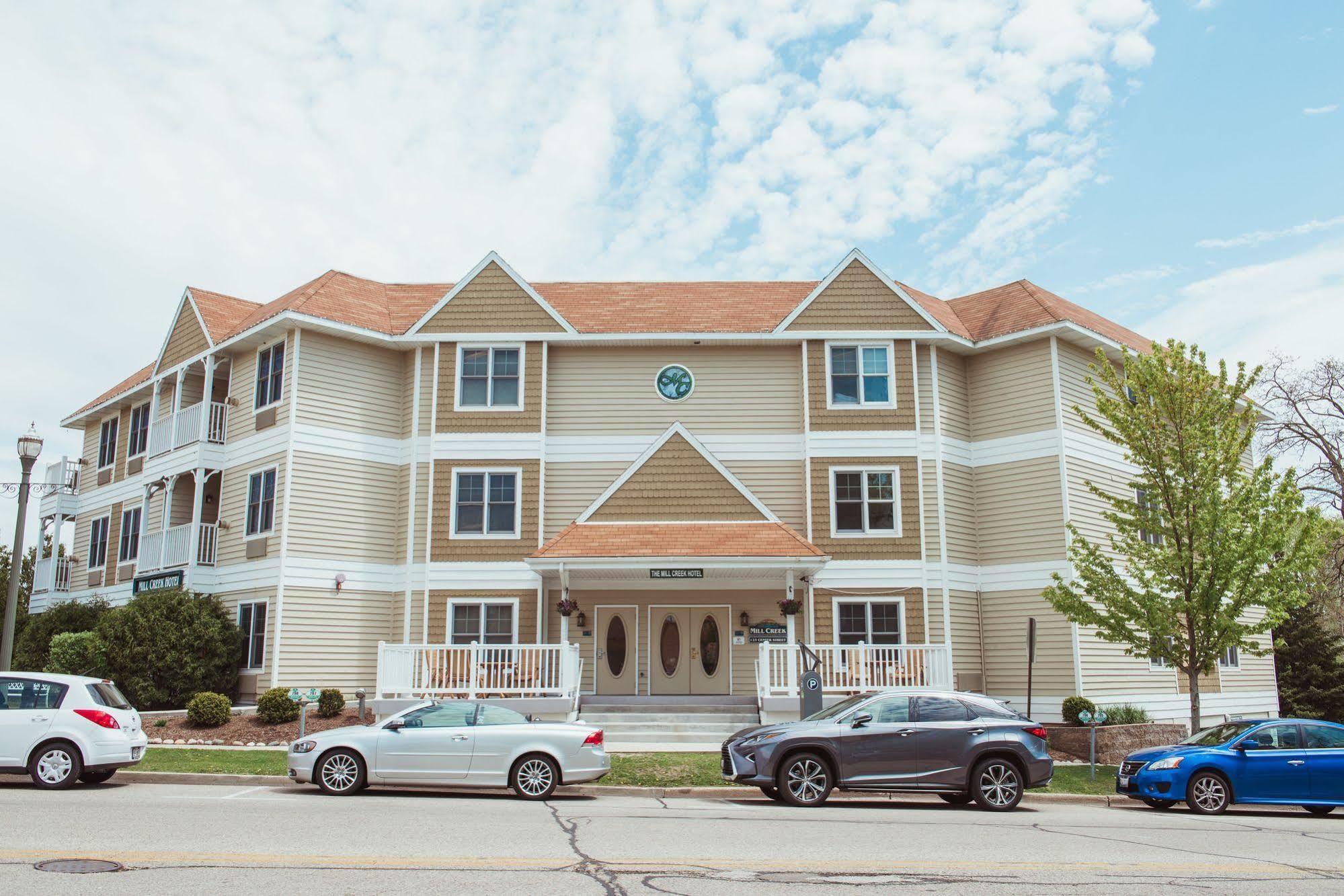 Mill Creek Hotel Lake Geneva Exterior foto