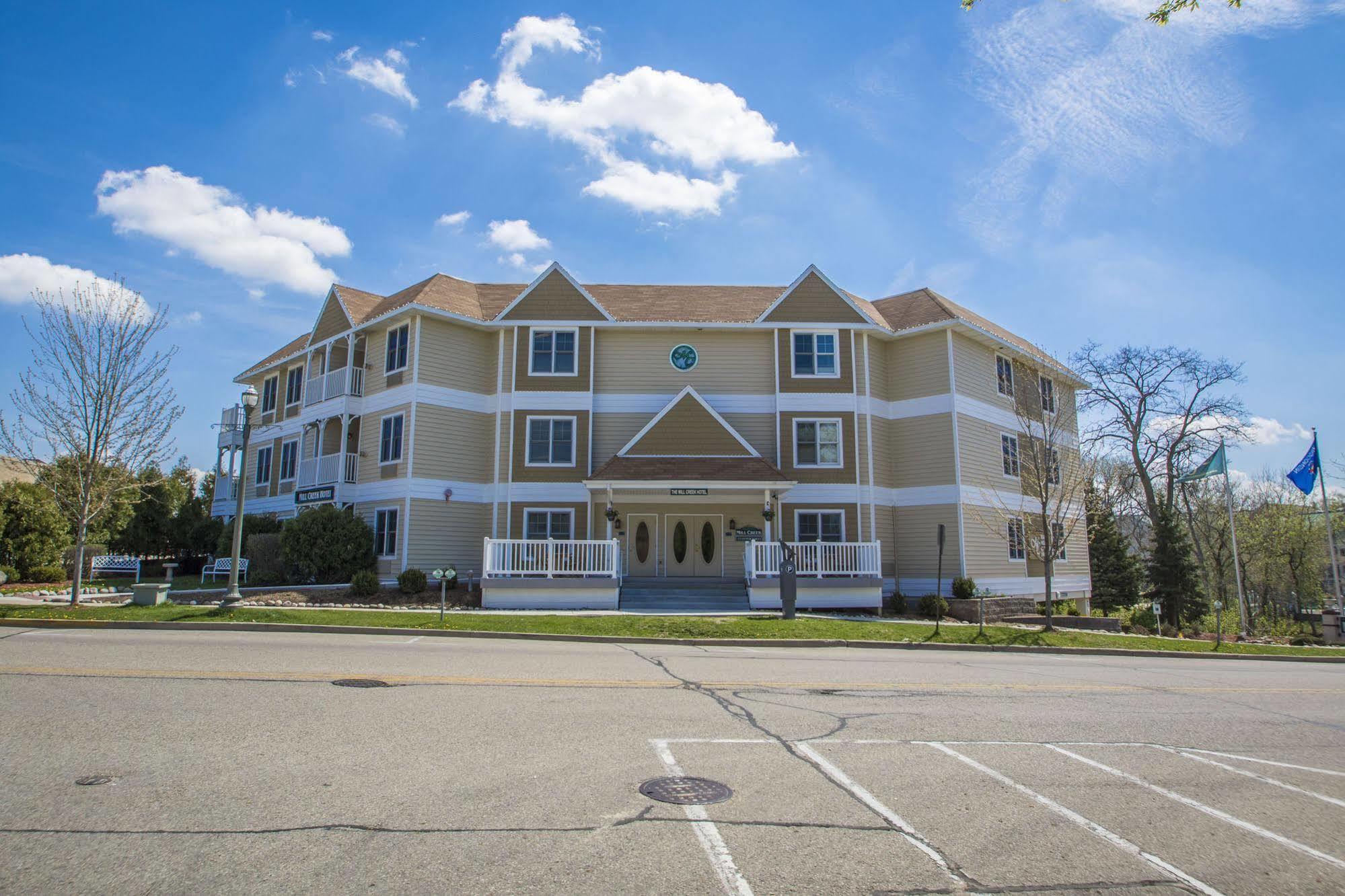 Mill Creek Hotel Lake Geneva Exterior foto