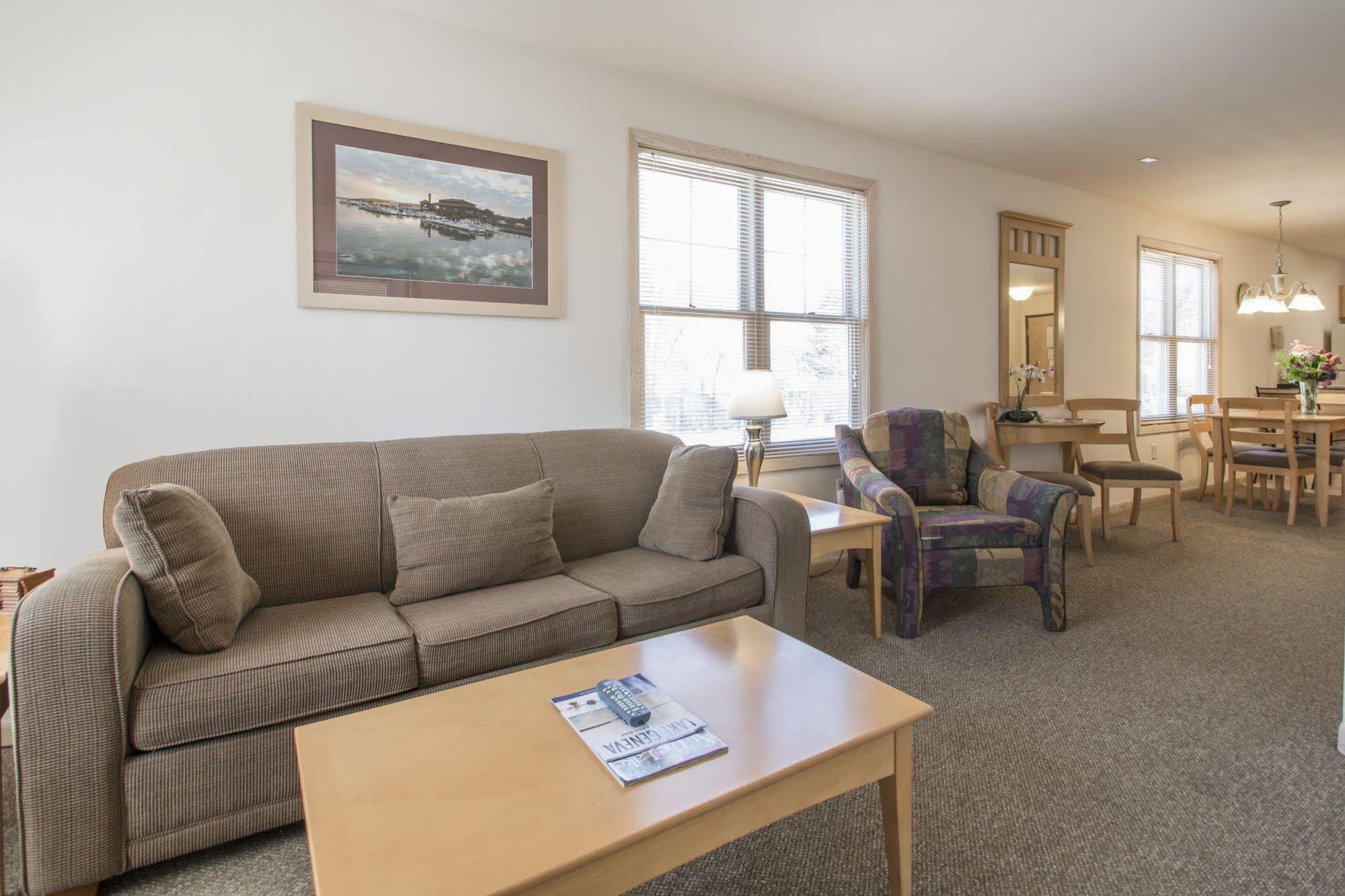 Mill Creek Hotel Lake Geneva Exterior foto