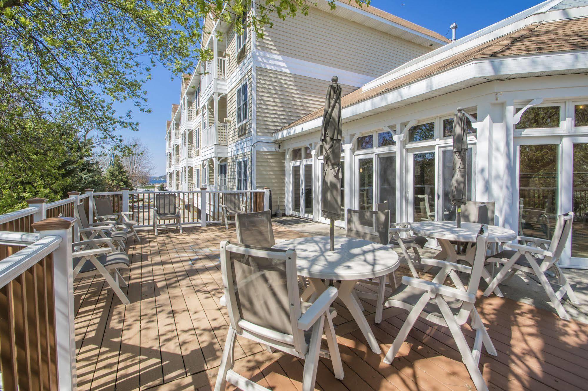 Mill Creek Hotel Lake Geneva Exterior foto